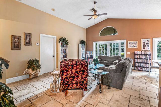 2224 Soundings Court, Greenacres, FL 33413