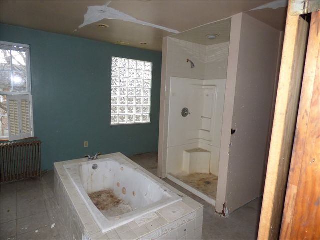 211 Amherst St, Elliott, PA 15220