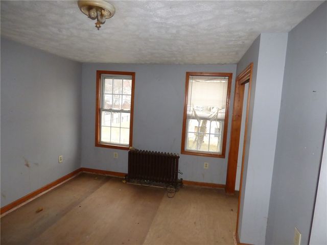 211 Amherst St, Elliott, PA 15220