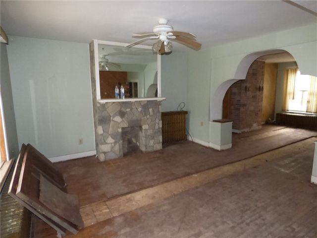 211 Amherst St, Elliott, PA 15220