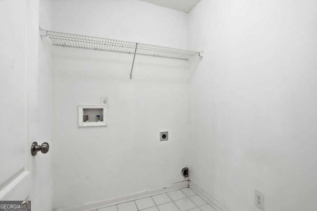 2772 Newtons Crest Circle, Snellville, GA 30078