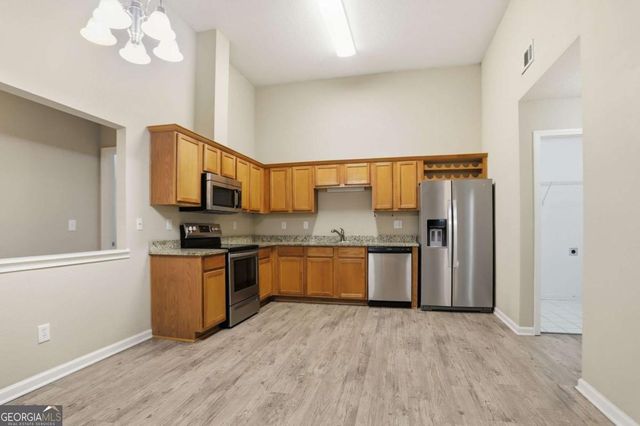 2772 Newtons Crest Circle, Snellville, GA 30078