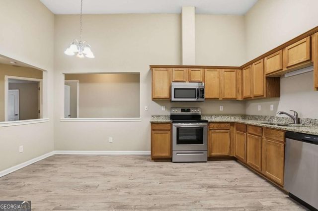 2772 Newtons Crest Circle, Snellville, GA 30078