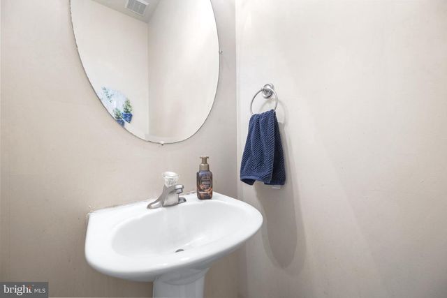 8625 SHADOW LN, Delmar, MD 21875