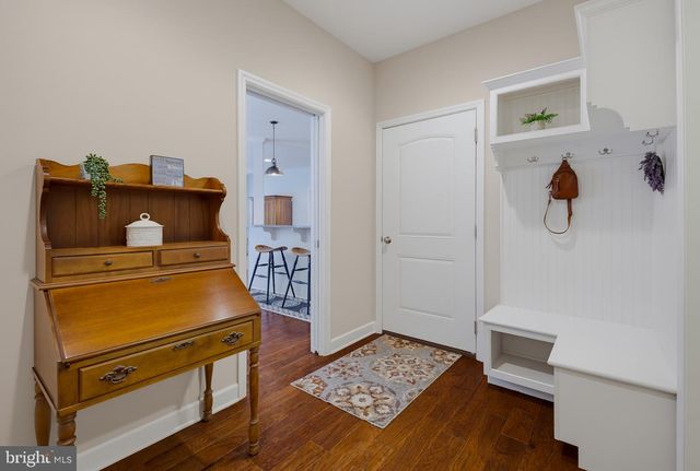 116 HAWTHORNE CIR, Lancaster, PA 17602