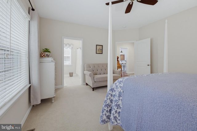 116 HAWTHORNE CIR, Lancaster, PA 17602