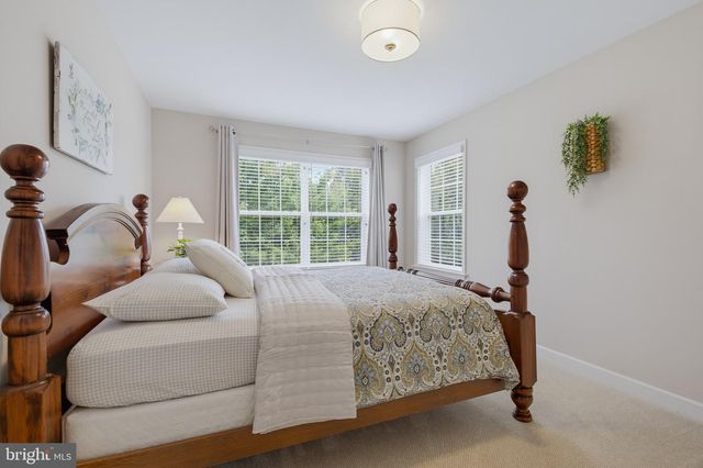 116 HAWTHORNE CIR, Lancaster, PA 17602