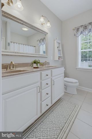 116 HAWTHORNE CIR, Lancaster, PA 17602