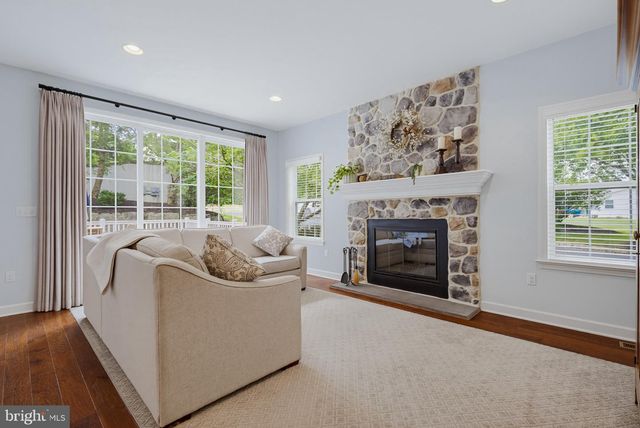 116 HAWTHORNE CIR, Lancaster, PA 17602
