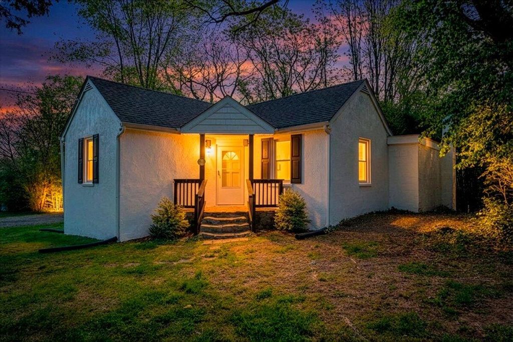 1807 Archbold AVE, Roanoke, VA 24012
