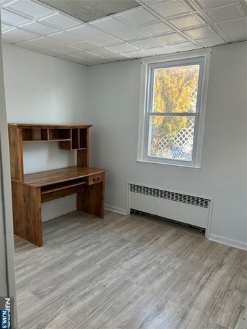 102 Scoles Avenue, Clifton, NJ 07012