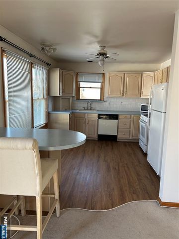 102 Scoles Avenue, Clifton, NJ 07012