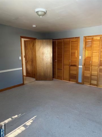 102 Scoles Avenue, Clifton, NJ 07012