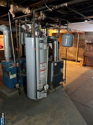 102 Scoles Avenue, Clifton, NJ 07012