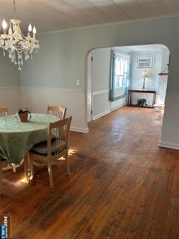 102 Scoles Avenue, Clifton, NJ 07012