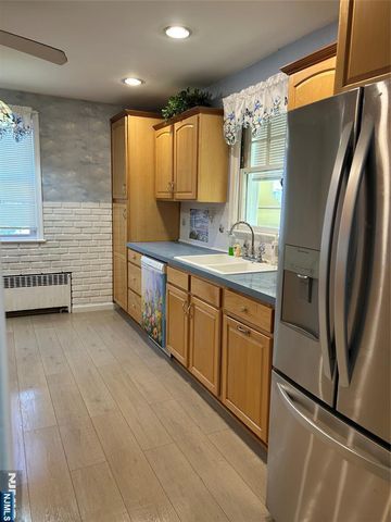 102 Scoles Avenue, Clifton, NJ 07012