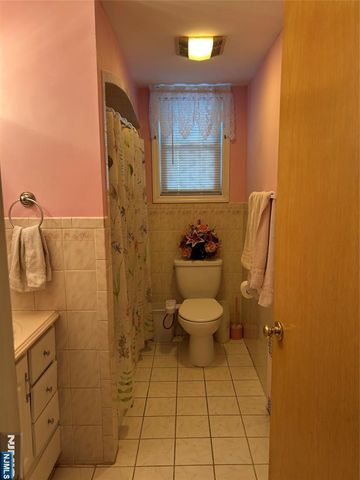 102 Scoles Avenue, Clifton, NJ 07012