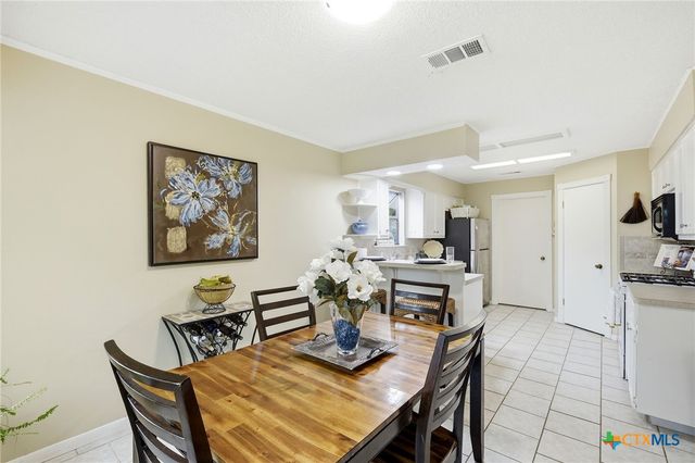 1105 Nottingham Hill Road, Round Rock, TX 78664