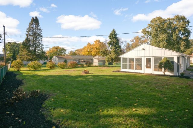5431 Louisiana Avenue N, Crystal, MN 55428
