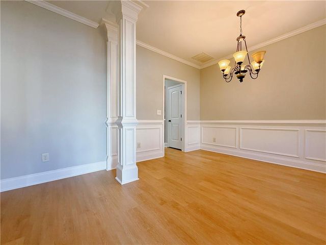 636 Royal Crest Court, Canton, GA 30115