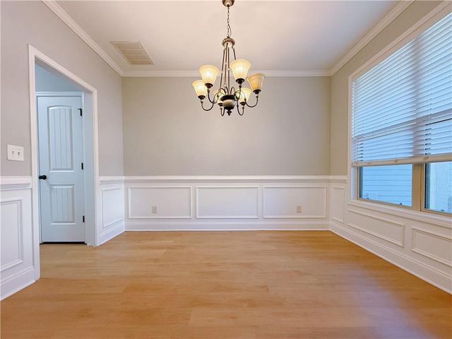 636 Royal Crest Court, Canton, GA 30115