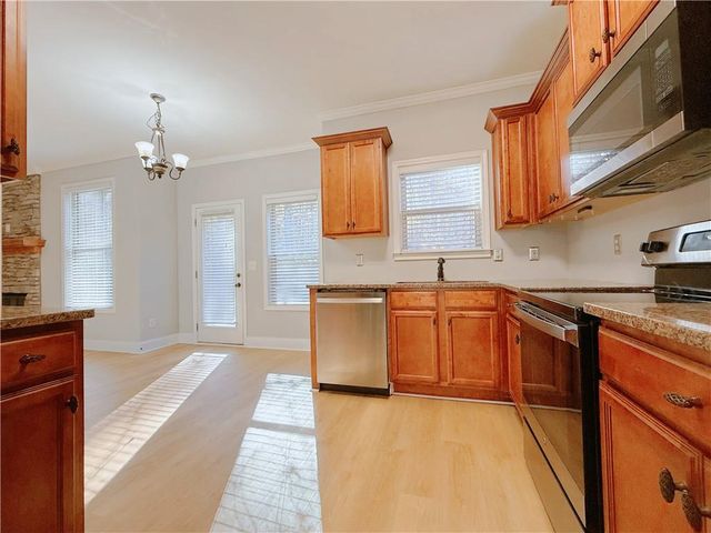 636 Royal Crest Court, Canton, GA 30115