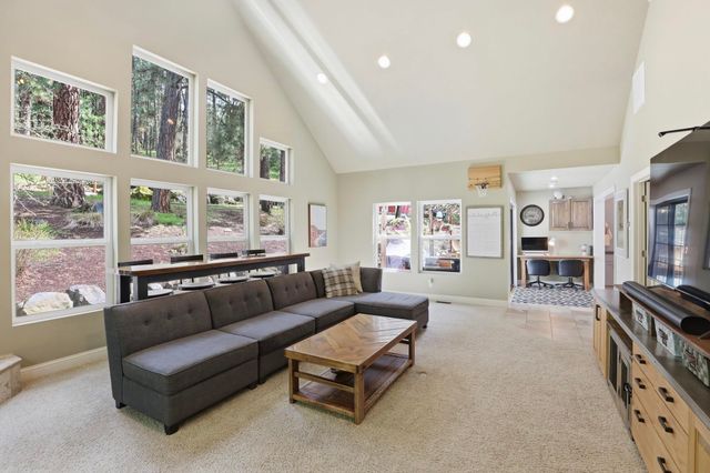 4317 S EVERGREEN Rd, Spokane Valley, WA 99037
