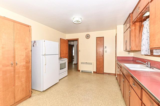3657 S 14th STREET, Milwaukee, WI 53221