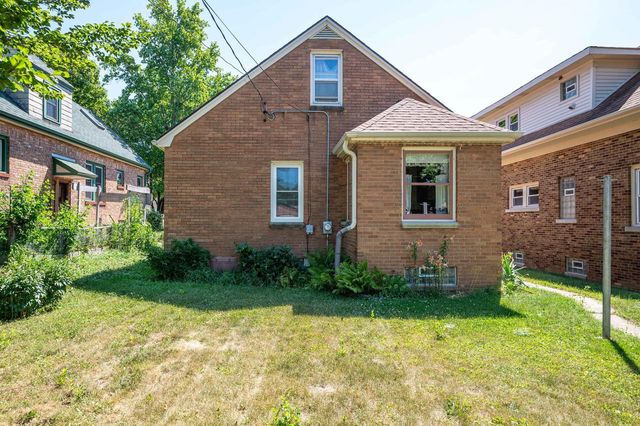 3657 S 14th STREET, Milwaukee, WI 53221