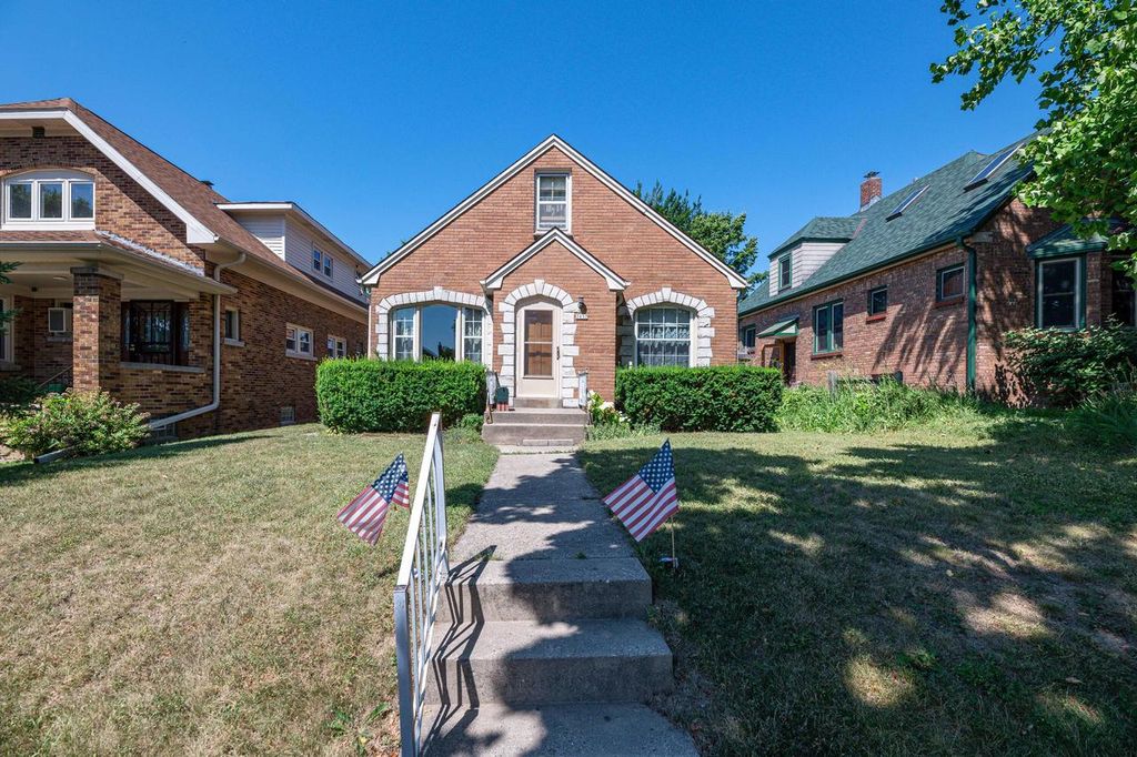 3657 S 14th STREET, Milwaukee, WI 53221