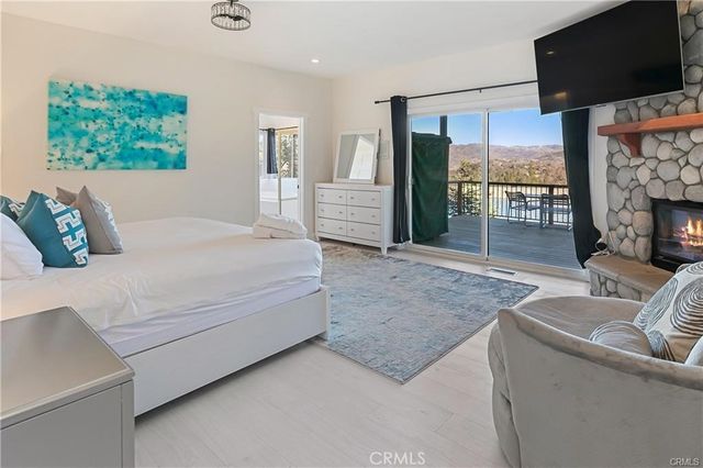 537 Canyon View Road, Lake Arrowhead, CA 92321