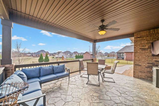 3126 Carrie Taylor Cir, Clarksville, TN 37043