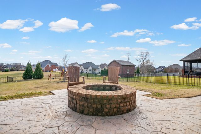 3126 Carrie Taylor Cir, Clarksville, TN 37043