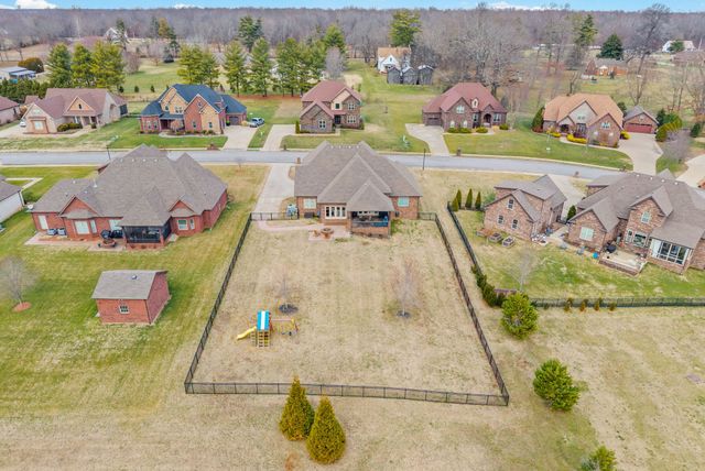 3126 Carrie Taylor Cir, Clarksville, TN 37043