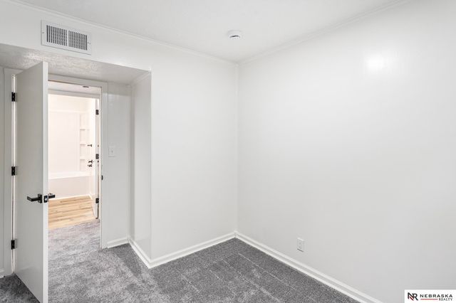 4926 J Street, Lincoln, NE 68510