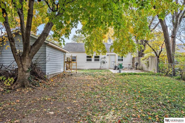 4926 J Street, Lincoln, NE 68510