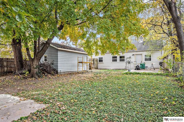 4926 J Street, Lincoln, NE 68510