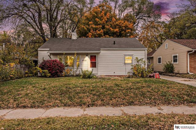 4926 J Street, Lincoln, NE 68510