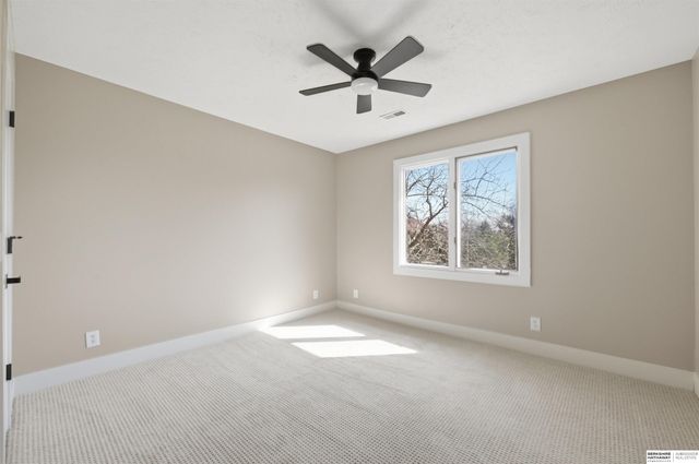 917 Killarney Drive, Papillion, NE 68046