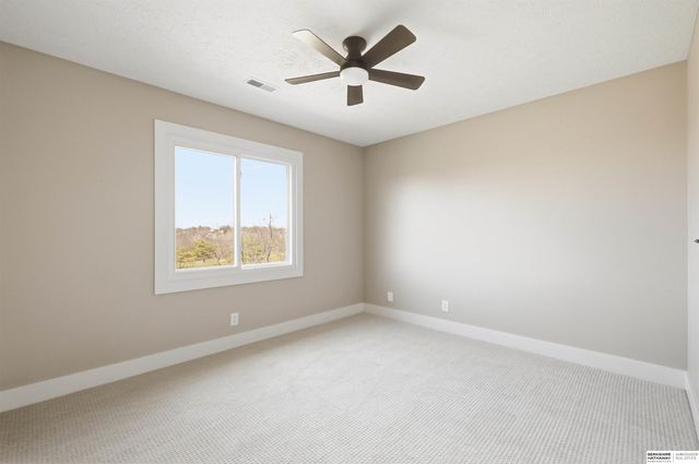 917 Killarney Drive, Papillion, NE 68046