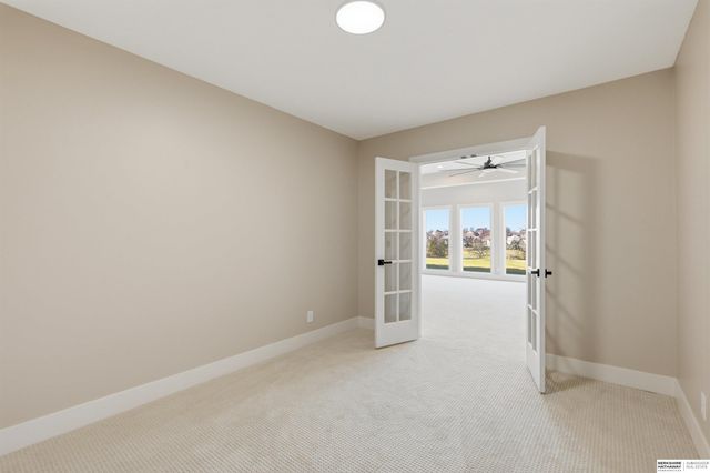 917 Killarney Drive, Papillion, NE 68046