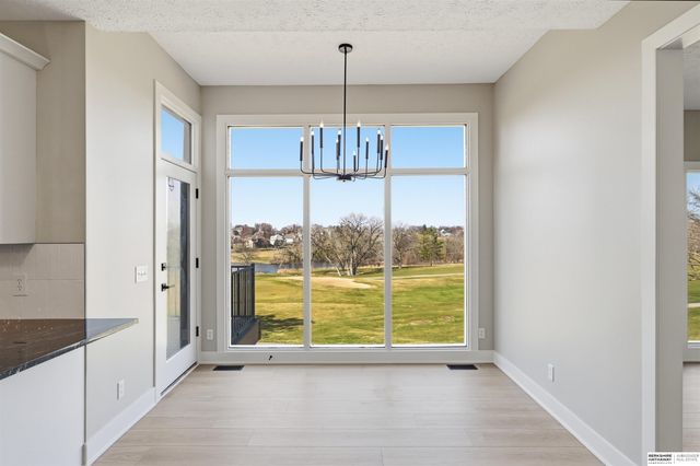 917 Killarney Drive, Papillion, NE 68046