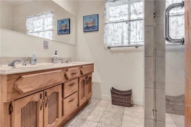 9415 Annetta, South Gate, CA 90280