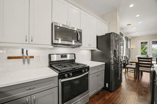 1156 Wycliffe Drive, Houston, TX 77043