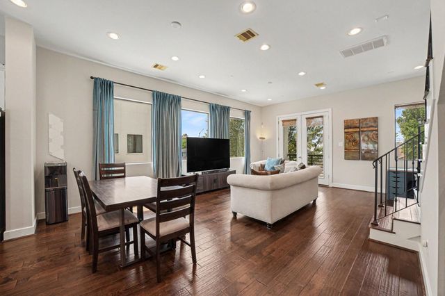 1156 Wycliffe Drive, Houston, TX 77043