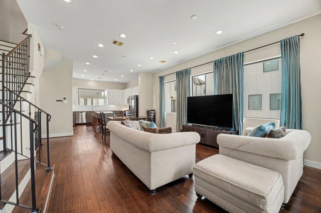 1156 Wycliffe Drive, Houston, TX 77043