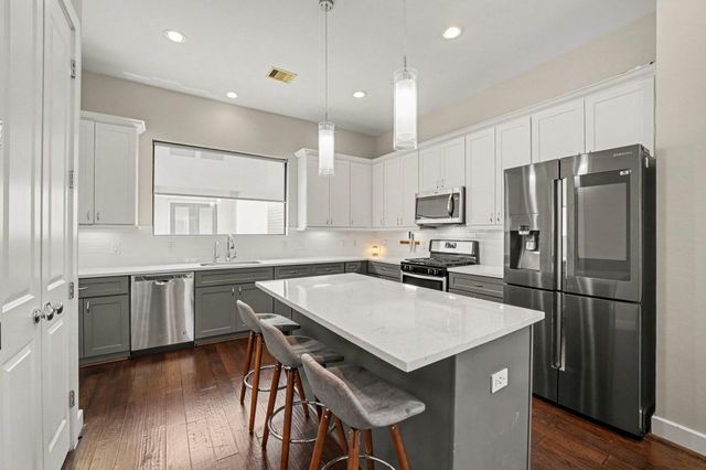 1156 Wycliffe Drive, Houston, TX 77043