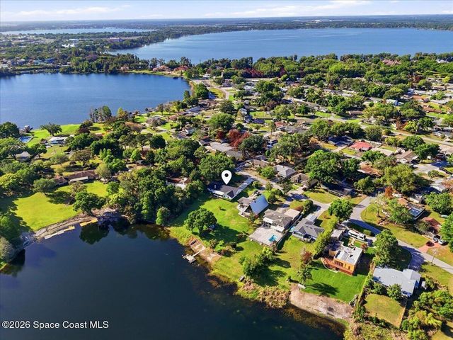 236 W Lake Ina Drive, Winter Haven, FL 33881