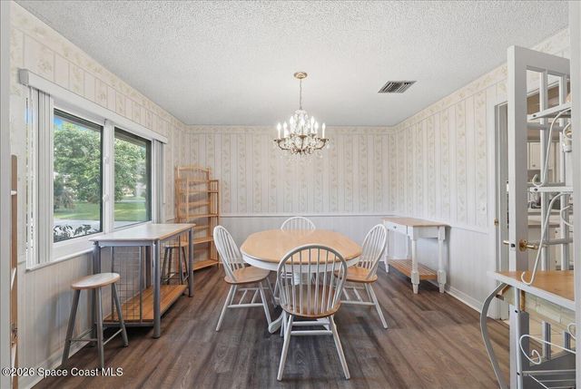 236 W Lake Ina Drive, Winter Haven, FL 33881