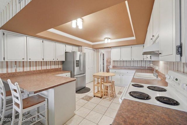 236 W Lake Ina Drive, Winter Haven, FL 33881